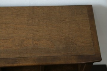 新古　未使用展示品　職人手作り　シンプルなデザインが取り入れやすい小さなマス目棚　(R-081853)
