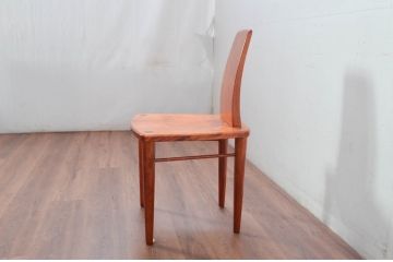 中古　未使用　展示品　新古品　岩手岩泉・純木家具　胡桃(クルミ)材　漆塗り　心地よい木の風合いが魅力的な板座RBチェア(アールバックチェア、ダイニングチェア、アームレスチェア、板座チェア、椅子、イス)(定価約10万円)(R-081854)