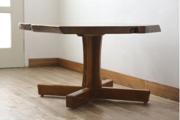 中古　未使用　展示品　新古品　岩手岩泉・純木家具　栓材　漆塗り　心地よい木の風合いが魅力的なローテーブル(センターテーブル、リビングテーブル)(定価約17万円)(R-081857)