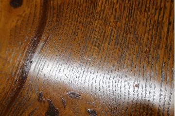 中古　未使用　展示品　新古品　岩手岩泉・純木家具　栓材　漆塗り　心地よい木の風合いが魅力的なローテーブル(センターテーブル、リビングテーブル)(定価約17万円)(R-081857)