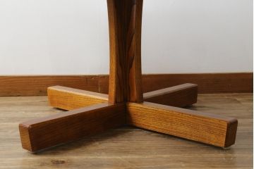 中古　未使用　展示品　新古品　岩手岩泉・純木家具　栓材　漆塗り　心地よい木の風合いが魅力的なローテーブル(センターテーブル、リビングテーブル)(定価約17万円)(R-081857)