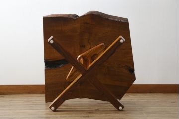 中古　未使用　展示品　新古品　岩手岩泉・純木家具　栓材　漆塗り　心地よい木の風合いが魅力的なローテーブル(センターテーブル、リビングテーブル)(定価約17万円)(R-081857)