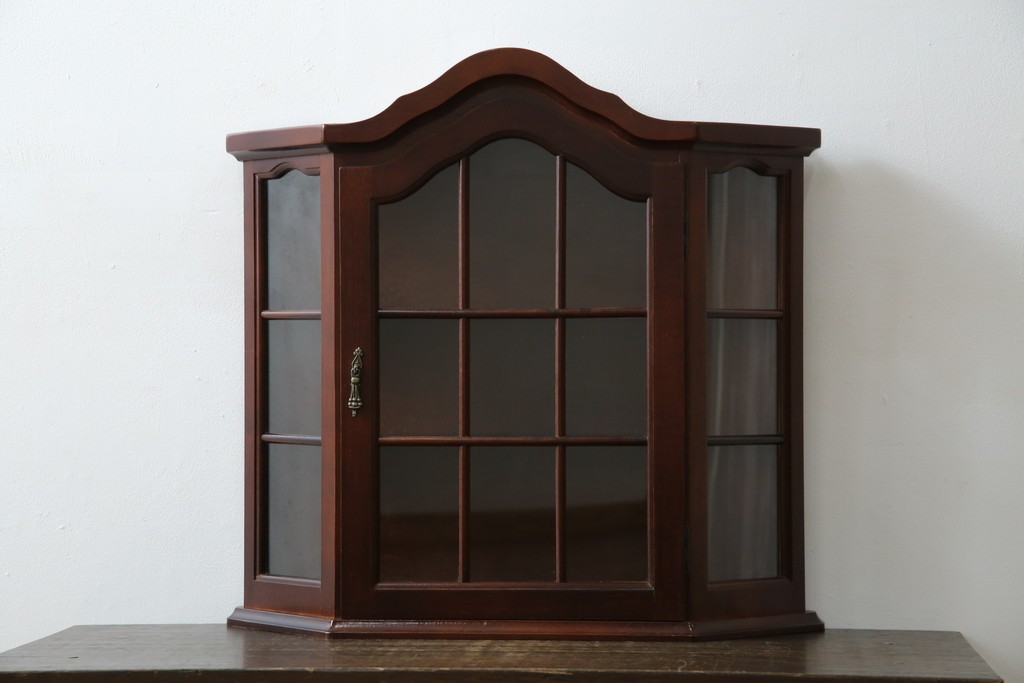 中古　三面ガラス　見せる収納にぴったりなウォールキャビネット　(R-081859)