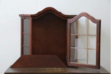 中古　三面ガラス　見せる収納にぴったりなウォールキャビネット　(R-081859)