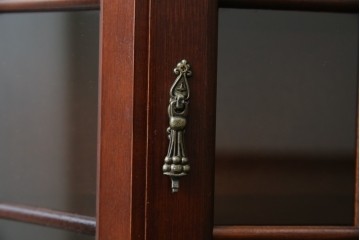 中古　三面ガラス　見せる収納にぴったりなウォールキャビネット　(R-081859)