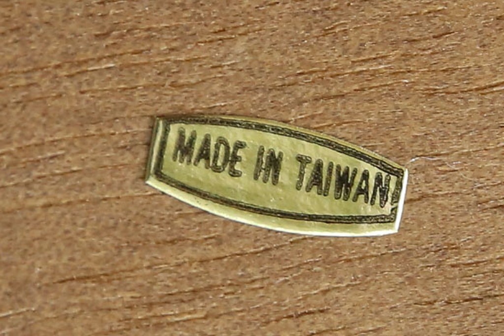 中古　三面ガラス　見せる収納にぴったりなウォールキャビネット　(R-081859)