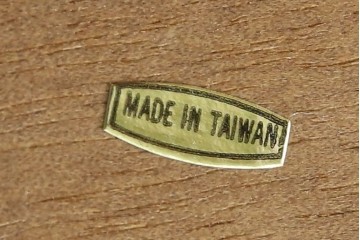 中古　三面ガラス　見せる収納にぴったりなウォールキャビネット　(R-081859)