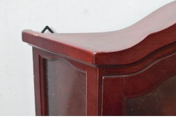 中古　三面ガラス　見せる収納にぴったりなウォールキャビネット(ウォールシェルフ、吊戸棚、飾り棚、陳列棚、収納棚)(R-081859)