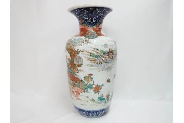 江戸〜明治期　古伊万里　錦地　色絵　高さ 約57cm　華麗な色付が美しい花瓶(松、菊、花鳥、鳳凰、人物、風景、獅子、花生、花入、花器、金彩、二尺、共箱付)(R-081878)