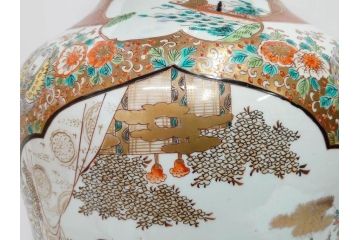 江戸〜明治期　古伊万里　錦地　色絵　高さ 約57cm　華麗な色付が美しい花瓶(松、菊、花鳥、鳳凰、人物、風景、獅子、花生、花入、花器、金彩、二尺、共箱付)(R-081878)