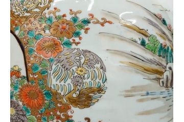 江戸〜明治期　古伊万里　錦地　色絵　高さ 約57cm　華麗な色付が美しい花瓶(松、菊、花鳥、鳳凰、人物、風景、獅子、花生、花入、花器、金彩、二尺、共箱付)(R-081878)