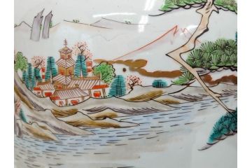 江戸〜明治期　古伊万里　錦地　色絵　高さ 約57cm　華麗な色付が美しい花瓶(松、菊、花鳥、鳳凰、人物、風景、獅子、花生、花入、花器、金彩、二尺、共箱付)(R-081878)