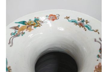 江戸〜明治期　古伊万里　錦地　色絵　高さ 約57cm　華麗な色付が美しい花瓶(松、菊、花鳥、鳳凰、人物、風景、獅子、花生、花入、花器、金彩、二尺、共箱付)(R-081878)