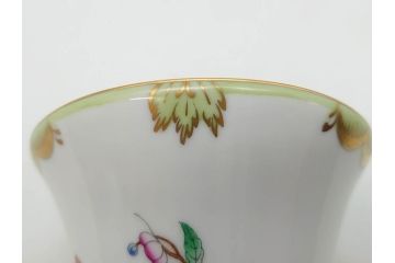 ヘレンド　ハンガリー　HEREND HVNGARY　ヴィクトリア・ブーケ　高さ 約22cm　気品を感じるフラワーベース(蝶、ちょう、花瓶、花入、花生、花器、金彩、ハンドペイント)(R-081879)