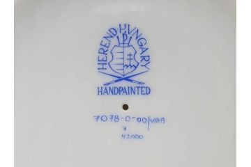 ヘレンド　ハンガリー　HEREND HVNGARY　ヴィクトリア・ブーケ　高さ 約22cm　気品を感じるフラワーベース(蝶、ちょう、花瓶、花入、花生、花器、金彩、ハンドペイント)(R-081879)