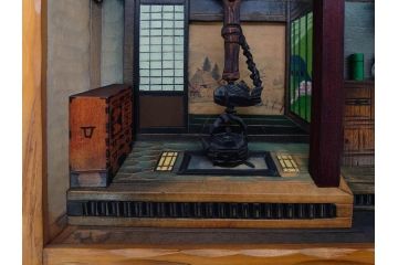 心峰　木彫　緻密でリアルな匠の技が光る立体額(遠近法応用額、壁掛け、壁飾り、古民家、ディスプレイ)(R-081880)