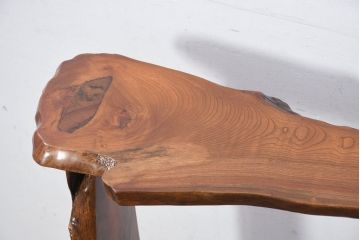 中古　美品　国産職人手作り　自然な形をそのまま活かした造りが魅力的な飾り棚(飾り台、花台、ディスプレイ)(R-081886)