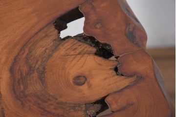 中古　美品　国産職人手作り　自然な形をそのまま活かした造りが魅力的な飾り棚(飾り台、花台、ディスプレイ)(R-081886)