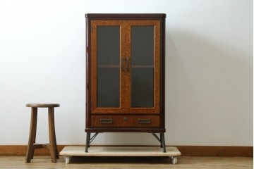 新古　未使用展示品　二本松工藝館　田中家具　欅(ケヤキ)材　玉杢　和モダンな空間づくりにおすすめのサイドキャビネット　(定価約57万円)(R-081887)
