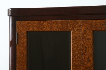 新古　未使用展示品　二本松工藝館　田中家具　欅(ケヤキ)材　玉杢　和モダンな空間づくりにおすすめのサイドキャビネット　(定価約57万円)(R-081887)