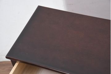 中古　肥前民芸家具　深みのある木の色合いが美しい小振りなチェスト(引き出し、洋服タンス、衣装タンス、サイドチェスト、ローチェスト)(R-081889)