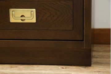 中古　カリモク家具(karimoku)　domani(ドマーニ)　Morganton(モーガントン)　上品な佇まいのドロワーチェスト(サイドチェスト、引き出し、店舗什器)(定価約30万円)(R-081891)