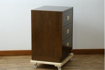 中古　カリモク家具(karimoku)　domani(ドマーニ)　Morganton(モーガントン)　上品な佇まいのドロワーチェスト　定価約17万円　(R-081892)