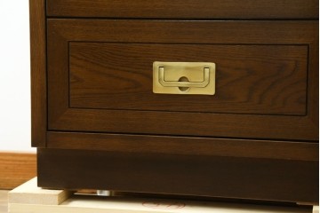 中古　カリモク家具(karimoku)　domani(ドマーニ)　Morganton(モーガントン)　上品な佇まいのドロワーチェスト　定価約17万円　(R-081892)