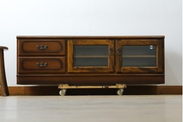 中古　カリモク家具(karimoku)　COLONIAL(コロニアル)シリーズ　カントリースタイルのお部屋におすすめなテレビボード　定価約26万円　(R-081893)