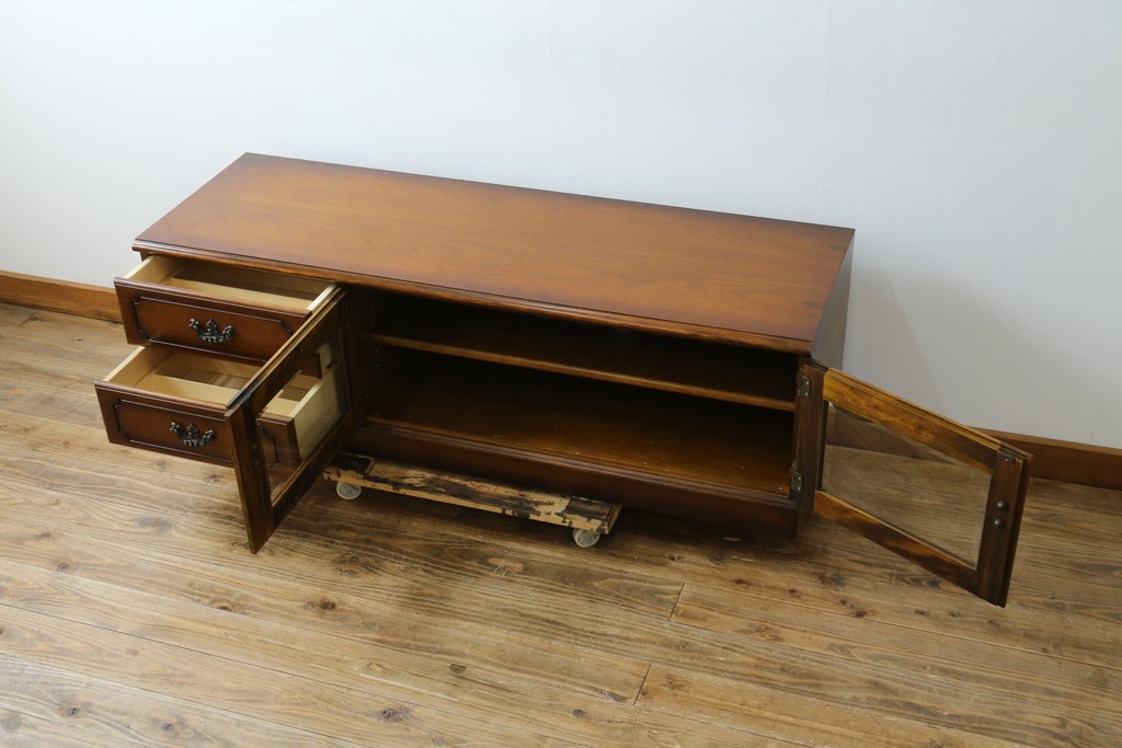 中古　カリモク家具(karimoku)　COLONIAL(コロニアル)シリーズ　カントリースタイルのお部屋におすすめなテレビボード　定価約26万円　(R-081893)