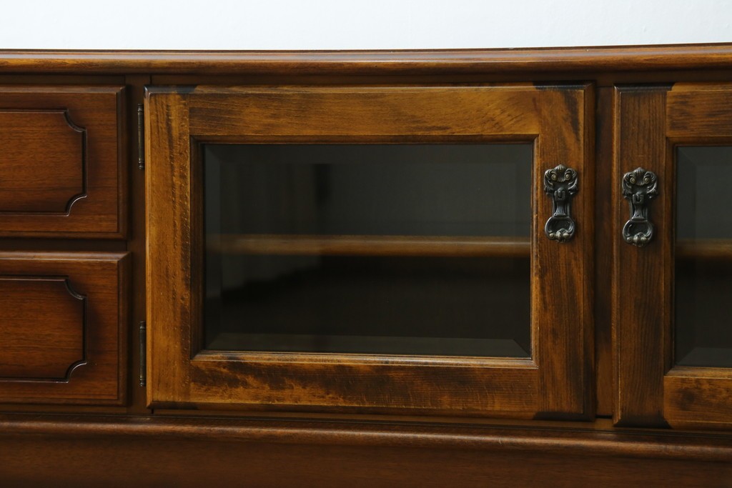 中古　カリモク家具(karimoku)　COLONIAL(コロニアル)シリーズ　カントリースタイルのお部屋におすすめなテレビボード　定価約26万円　(R-081893)