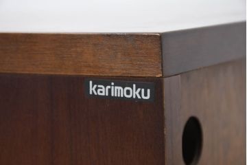 中古　カリモク家具(karimoku)　COLONIAL(コロニアル)シリーズ　カントリースタイルのお部屋におすすめなテレビボード(テレビ台、リビングボード、ローボード、戸棚)(定価約26万円)(R-081893)