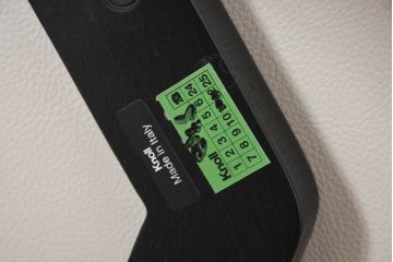 中古　新古品　ほぼ新品　Knoll(ノル)　本革(レザー)　生地KT Collection　脚エボニーウッド　Saarinen Collection Conference Arm Chair(サーリネン コレクション カンファレンス アームチェア)　シンプルで使い勝手の良いアームチェア2脚セット(椅子、イス、バラ売り可能)(定価約48万円)(R-081902)