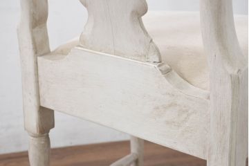 フランスアンティーク　ペイント仕上げ限定　美しい彫刻とシャビーな風合いが魅力的なダイニングチェア5脚セット(椅子、イス、バラ売り可能)(R-081904)