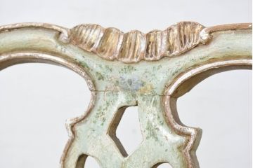 フランスアンティーク　シャビーで上品な雰囲気が魅力的なペイント猫脚アームチェア3脚セット(椅子、イス、サロンチェア、ダイニングチェア、バラ売り可能)(R-081909)