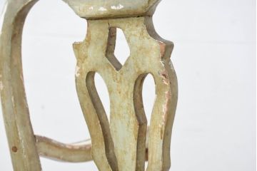 フランスアンティーク　シャビーで上品な雰囲気が魅力的なペイント猫脚アームチェア3脚セット(椅子、イス、サロンチェア、ダイニングチェア、バラ売り可能)(R-081909)