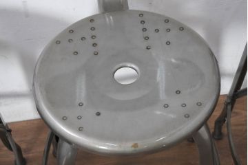 中古　美品　フランス　Nicolle Chair(ニコル・チェア)　Whale Tail(ホエールテイル)　インダストリアルデザインがおしゃれなオールスチールのメタルチェア6脚セット(板座チェア、ダイニングチェア、椅子、イス、バラ売り可能)(定価6脚で約35万円)(R-081913)