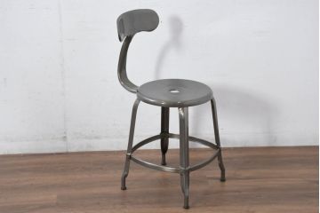 中古　美品　フランス　Nicolle Chair(ニコル・チェア)　Whale Tail(ホエールテイル)　インダストリアルデザインがおしゃれなオールスチールのメタルチェア6脚セット(板座チェア、ダイニングチェア、椅子、イス、バラ売り可能)(定価6脚で約35万円)(R-081913)