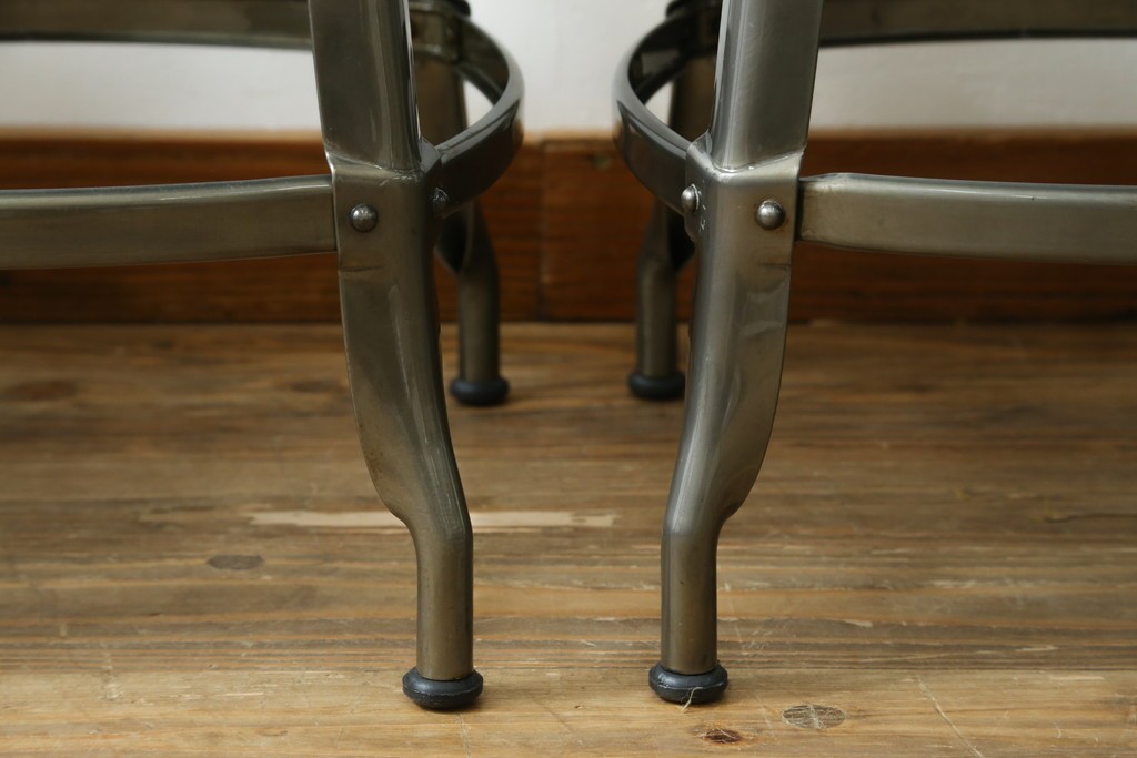 中古　美品　フランス　オールスチール製　Whale Tail(ホエールテイル・チェア)　工業用チェアの名作!　Nicolle Chair(ニコルチェア)7脚セット　定価(7脚合計)約41万円　(R-081914)