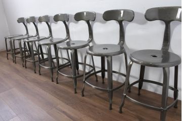 中古　美品　フランス　Nicolle Chair(ニコル・チェア)　Whale Tail(ホエールテイル)　インダストリアルデザインがおしゃれなオールスチールのメタルチェア7脚セット(板座チェア、ダイニングチェア、椅子、イス、バラ売り可能)(定価7脚で約50万円)(R-081914)