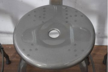 中古　美品　フランス　Nicolle Chair(ニコル・チェア)　Whale Tail(ホエールテイル)　インダストリアルデザインがおしゃれなオールスチールのメタルチェア7脚セット(板座チェア、ダイニングチェア、椅子、イス、バラ売り可能)(定価7脚で約50万円)(R-081914)