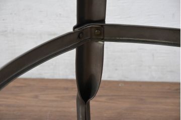 中古　美品　フランス　Nicolle Chair(ニコル・チェア)　Whale Tail(ホエールテイル)　インダストリアルデザインがおしゃれなオールスチールのメタルチェア7脚セット(板座チェア、ダイニングチェア、椅子、イス、バラ売り可能)(定価7脚で約50万円)(R-081914)