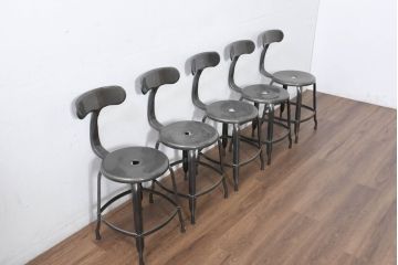 中古　フランス　Nicolle Chair(ニコル・チェア)　Whale Tail(ホエールテイル)　やや小ぶり　インダストリアルデザインがおしゃれなオールスチールのメタルチェア5脚セット(板座チェア、ダイニングチェア、椅子、イス、バラ売り可能)(定価5脚で約29万円)(R-081915)