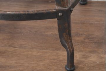 中古　フランス　Nicolle Chair(ニコル・チェア)　インダストリアルデザインがおしゃれなオールスチールのメタルスツール(板座チェア、丸椅子、丸イス)(定価約4万円)(R-081916)