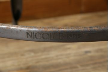 中古　フランス　Nicolle Chair(ニコル・チェア)　インダストリアルデザインがおしゃれなオールスチールのメタルスツール(板座チェア、丸椅子、丸イス)(定価約4万円)(R-081916)