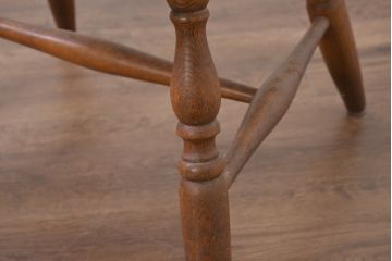 和製ビンテージ　美品　柏木工(KASHIWA)　楢(ナラ)材　挽き物加工が施された背もたれと脚が魅力的なアームチェア4脚セット(ダイニングチェア、板座チェア、イス、椅子、ヴィンテージ、バラ売り可能)(R-081918)