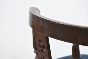 和製アンティーク　上手物!!　小振りサイズ　古いナラ材の風合いが魅力的な透かし彫り入り回転チェア(椅子、イス、回転椅子、ドクターチェア、オフィスチェア、デスクチェア)(R-081923)