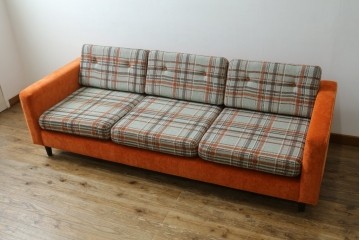 中古　美品　ACME Furniture(アクメ ファニチャー)　JETTY(ジェッティ)　色味や柄のバランスがおしゃれな3Pソファ　定価約40万円　(R-081928)