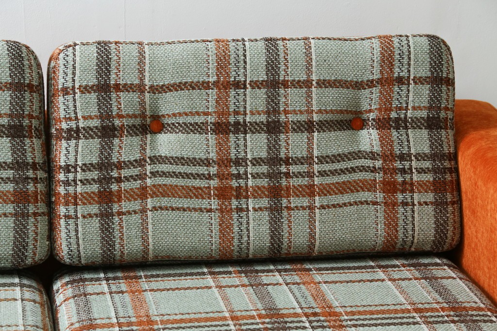 中古　美品　ACME Furniture(アクメ ファニチャー)　JETTY(ジェッティ)　色味や柄のバランスがおしゃれな3Pソファ　定価約40万円　(R-081928)