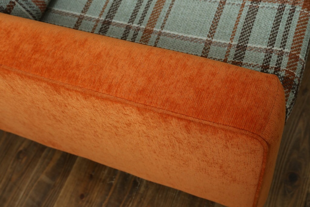 中古　美品　ACME Furniture(アクメ ファニチャー)　JETTY(ジェッティ)　色味や柄のバランスがおしゃれな3Pソファ　定価約40万円　(R-081928)